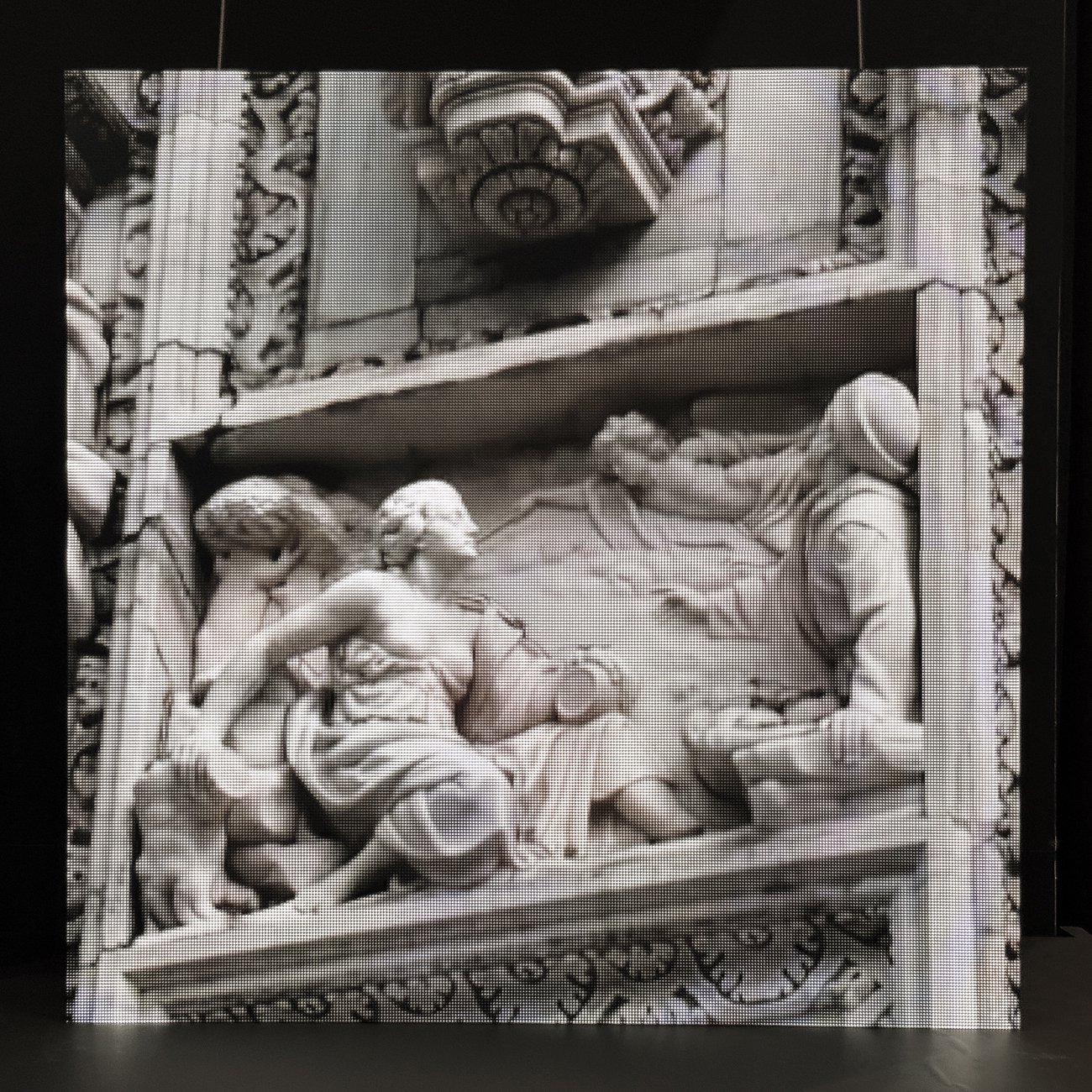 聚积科技也展示其共阴LED驱动芯片MBI5756，利于显示屏厂打造冷屏，支持节能议题