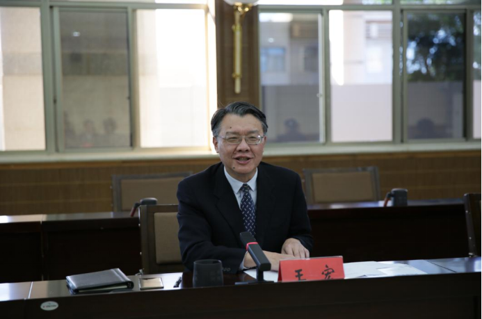 独家:他以前是特定运营商的两家省级公司的负