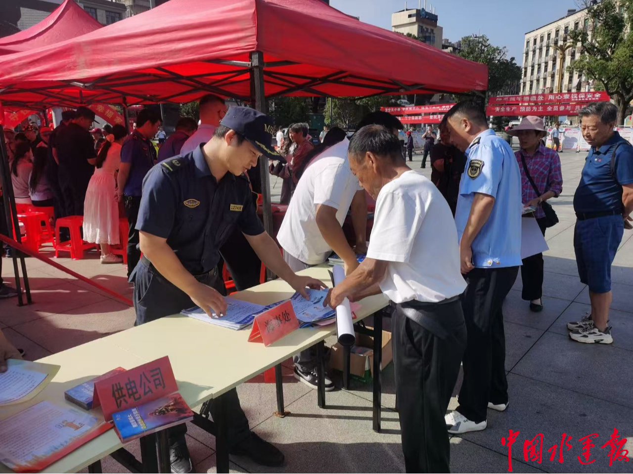 安全生产月——九江海事局彭泽处积极参与“咨询日”活动 守护水上安全防线|九江市_新浪财经_新浪网
