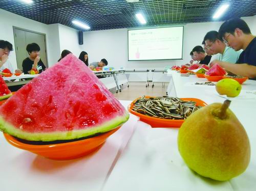 “玩”水果,还可以为学术减压?