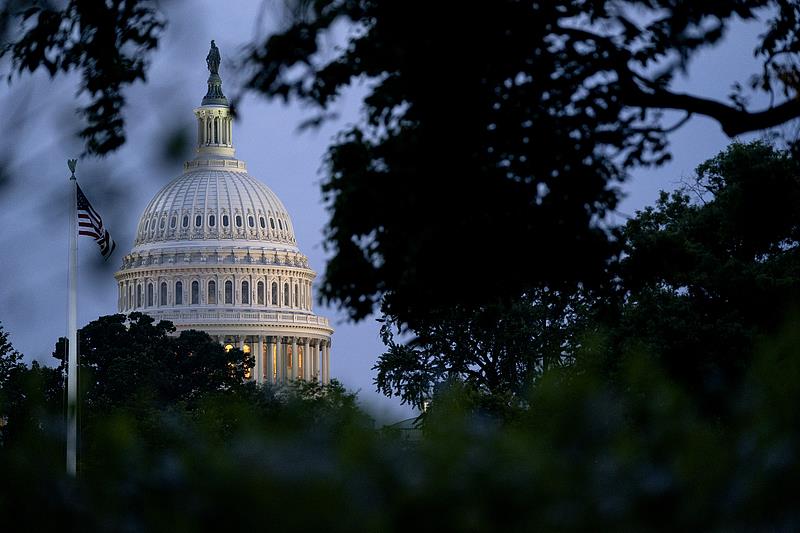 美国会预算办公室:“大而美”法案将增加2.8万亿美元财政赤字