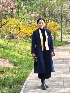 北京语言与文化大学教授张·埃林(Zhang Eilling)