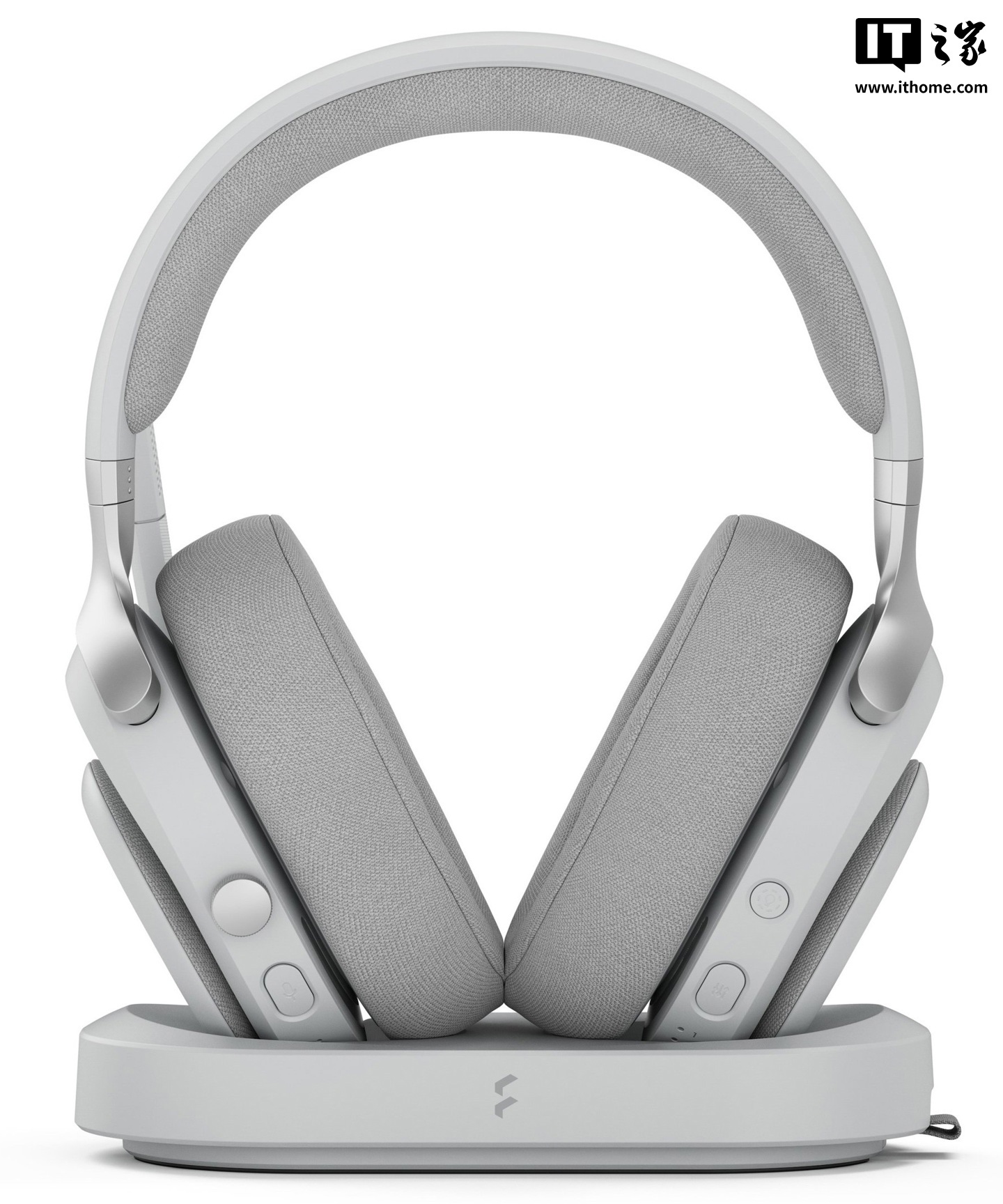 极致游戏体验：极度未知飓风炫彩版无线游戏耳机推荐(图1)