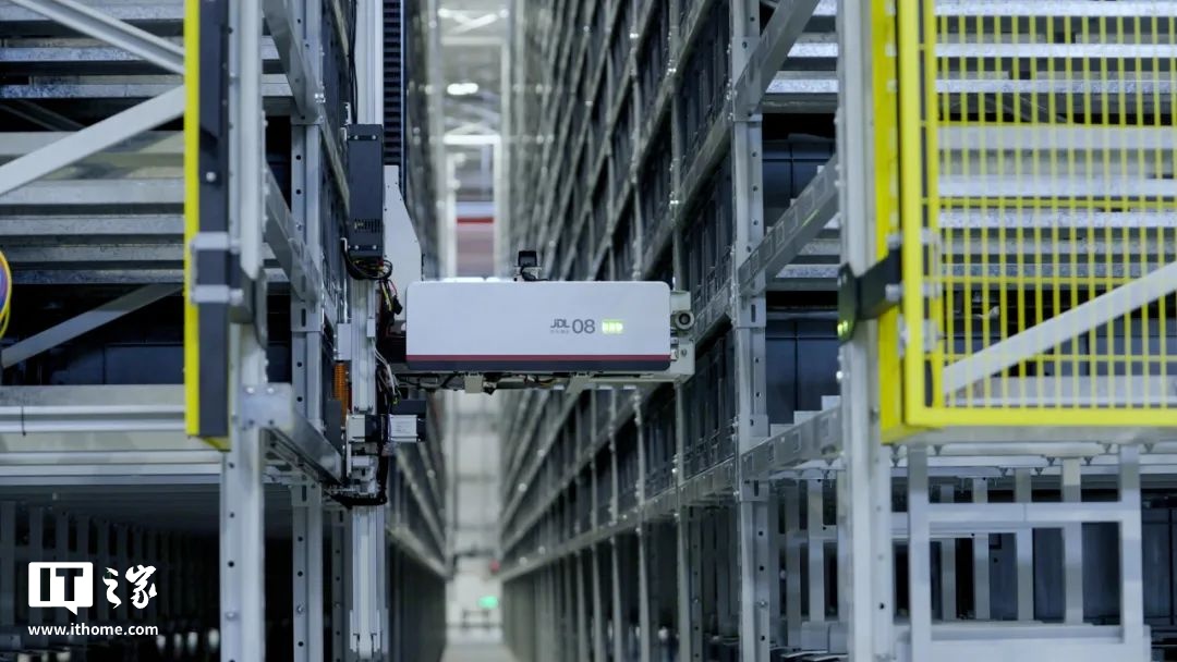 ▲ 智狼飞梯机器人