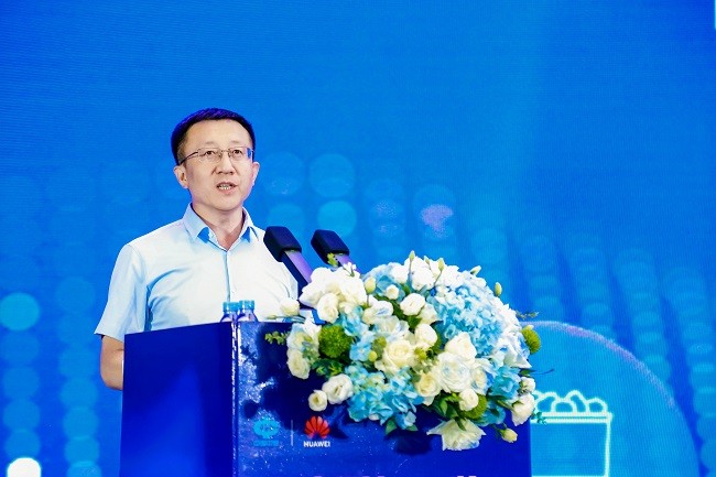 （鄂尔多斯市数字投资有限公司党委委员、副总经理、鄂尔多斯市数投工业互联网有限公司董事长 白玉明）