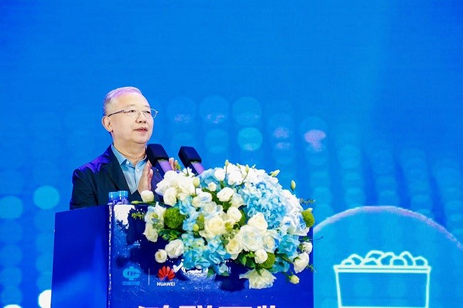 （中国煤炭工业协会党委委员、副会长 王虹桥）