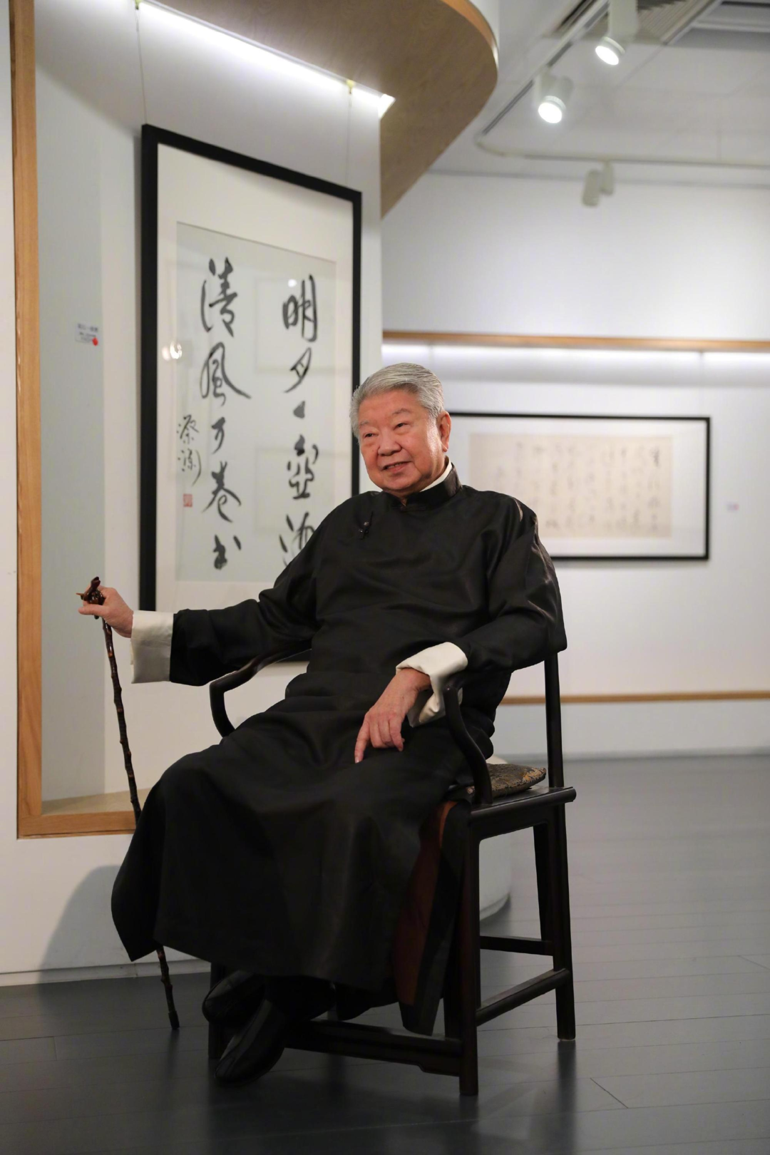 蔡瀾去世 曾多次來蓉探訪老川菜,成都友人悼念 - 新浪香港