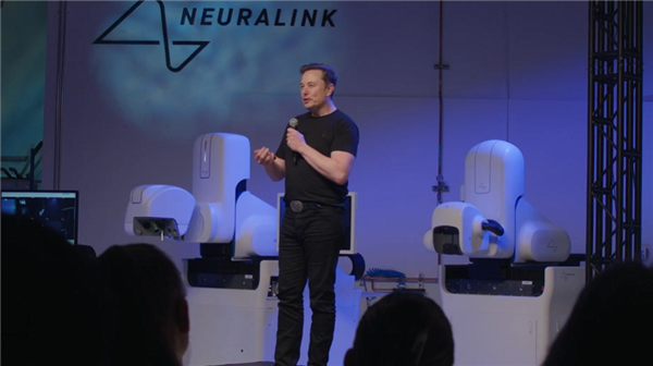 马斯克宣布大脑计算机界面的重要进展：预计将