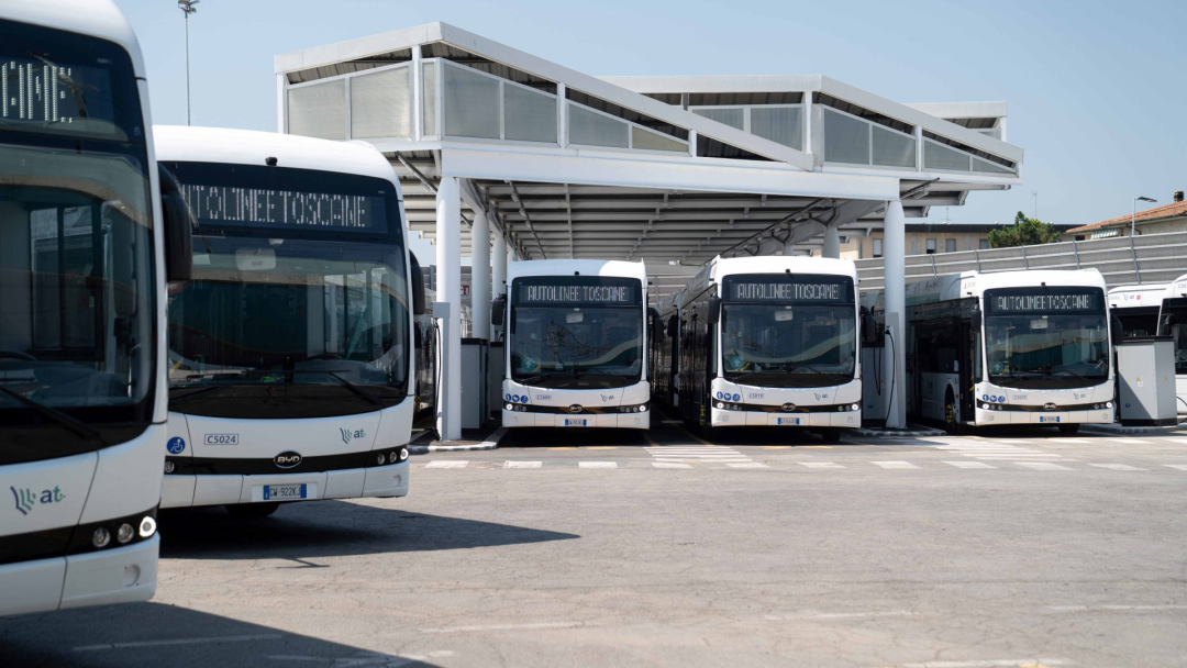 BYD电动巴士成功地运送到了意大利佛罗伦萨