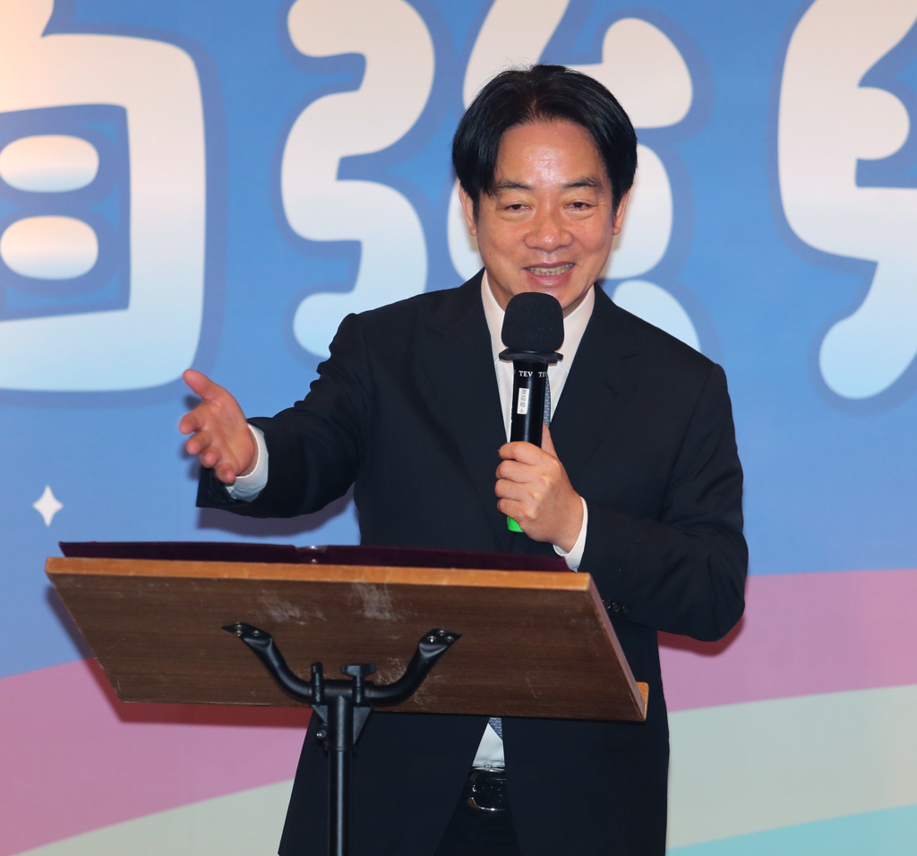 数据说话｜赖清德就任一年，投资美债亏了百万，存款却激增千万？