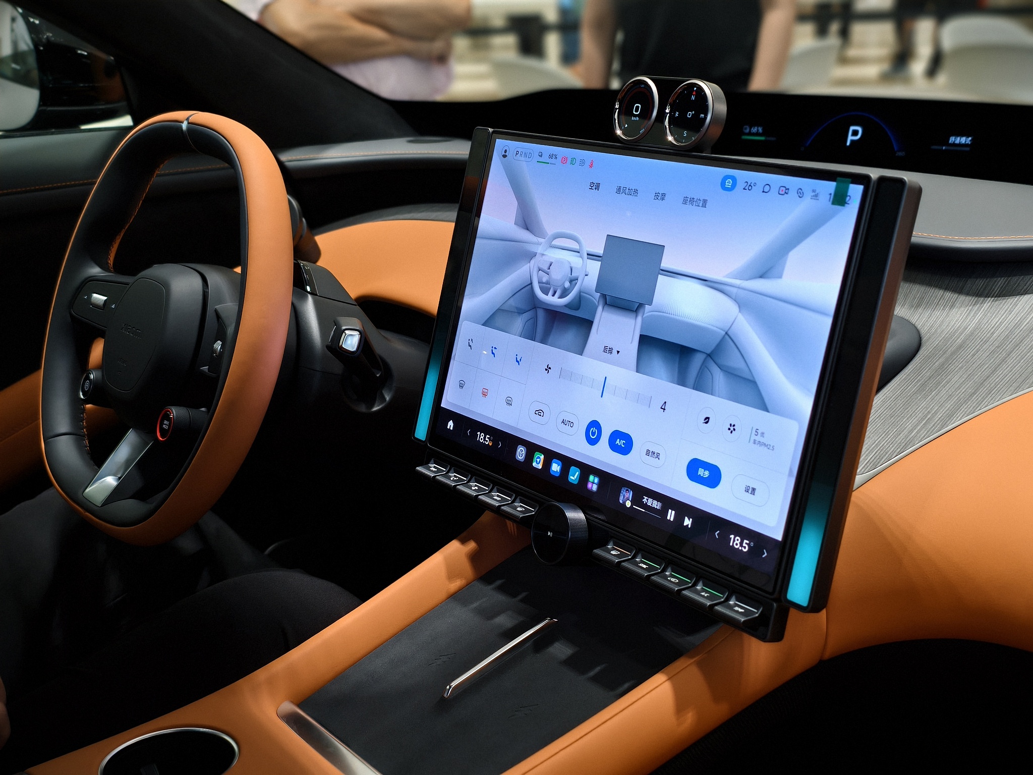 小米YU7的智能座舱，搭载了高通骁龙8 Gen3 芯片 | 图片来源：视觉中国