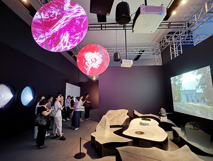 “宇宙考古学：时间和太空探索”展览专门用于