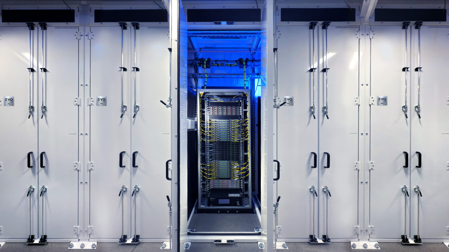 CoreWeave是最后一家云服务提供商，领导NVIDIA GB3