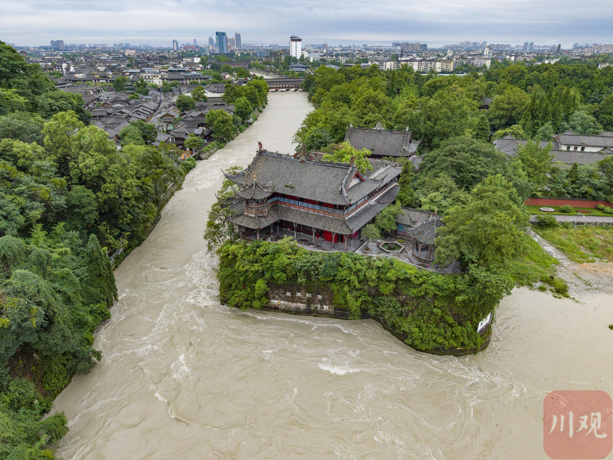 新闻多一点丨都江堰:千年水利工程守护天府安澜