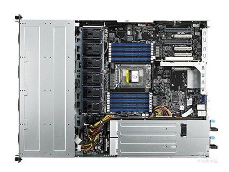 图为：华硕RS500A-E9-PS4-TG服务器