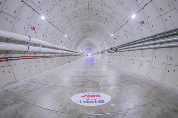 最古老的高速铁路隧道的新进步：盾牌机器“扬