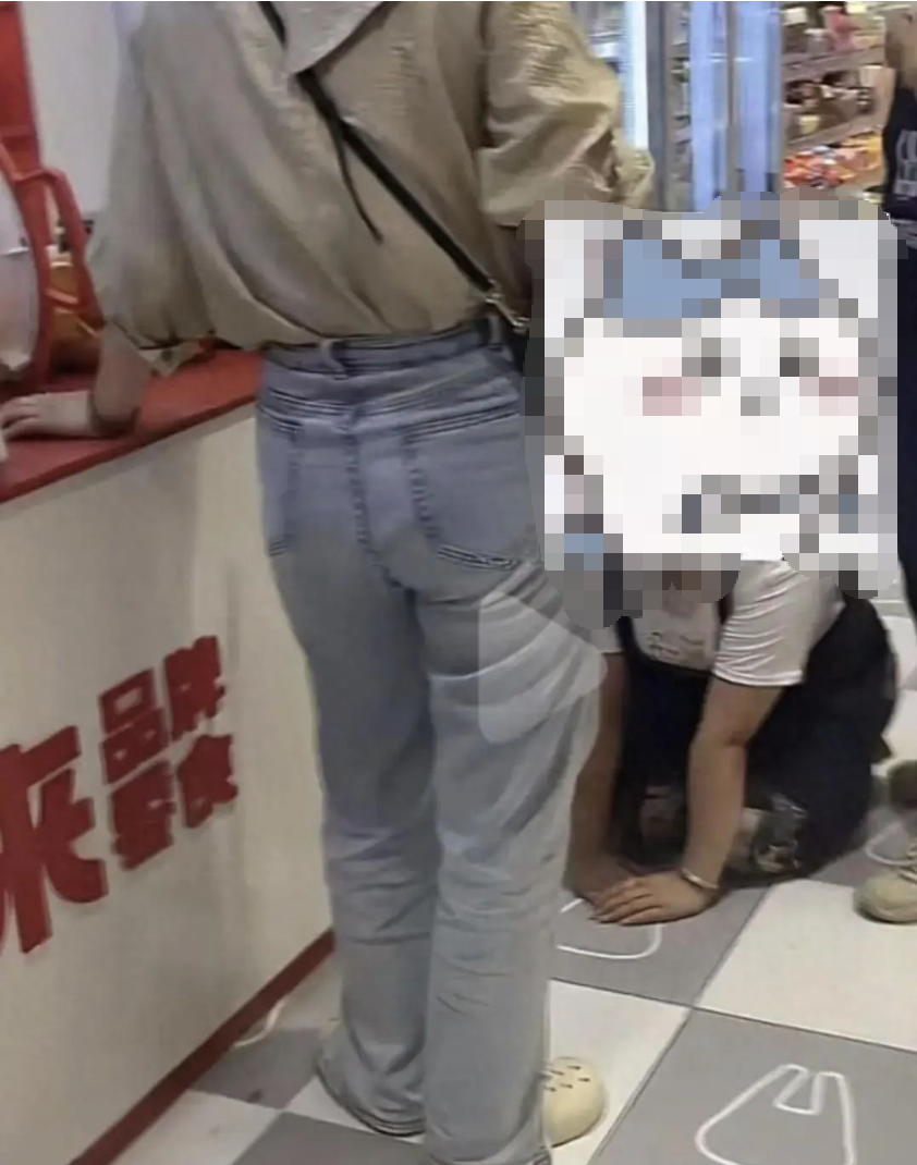 视频截图来自社交平台