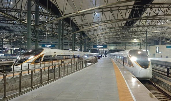 您可以要求更改与12306 Road Rails兼容的在线座椅。