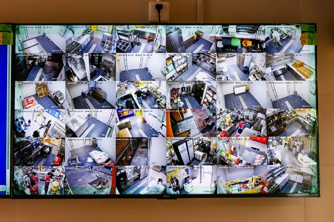 “浣熊食堂”的食品安全治理大数据系统及入驻商家食堂的实时监控