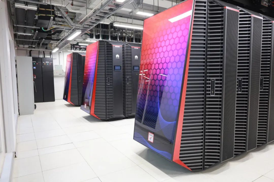 武汉超算中心机房（运营公司供图）