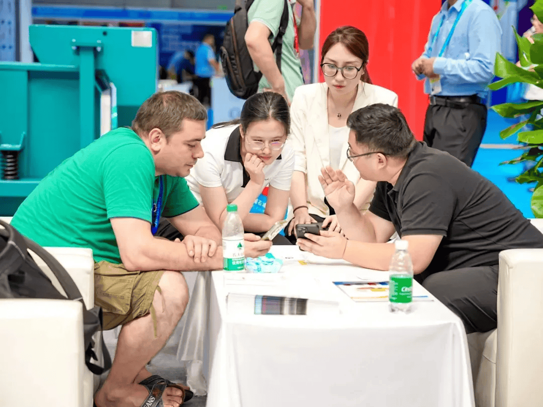 往届展会采购对接现场