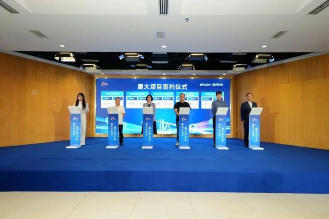 总投资是2.5亿元人民币，Yinggu Western总部项目已与