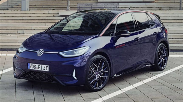 47万元的大众ID.3你见过吗！GTX冰火限量版上市：致敬高尔夫