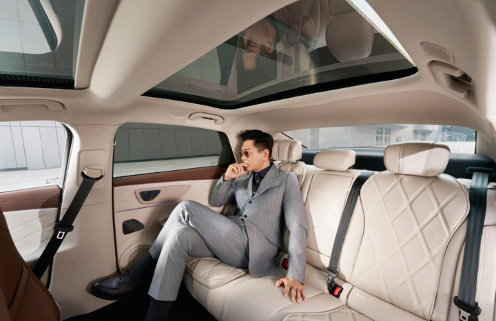 高端设备便宜且低端，Geely Galaxy A7改变了与Byd