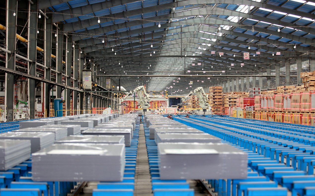 △东鹏生产基地智能化生产线