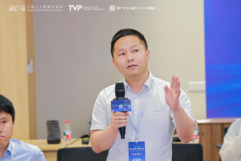 凯傲亚太自动化高级总监兼林德移动机器人与内部物流事业部总经理 郑鑫清