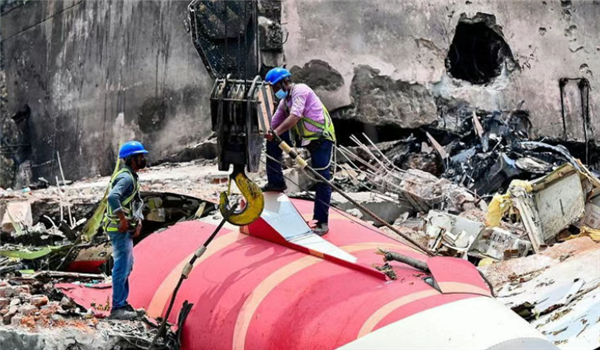 波音乘客飞行员语音对话在印度