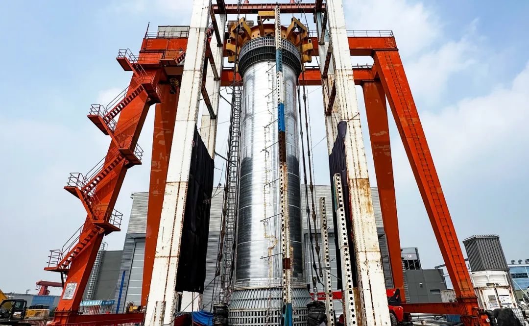 ▲ SQX-3 一子级甲烷箱低温静力试验加注前状态