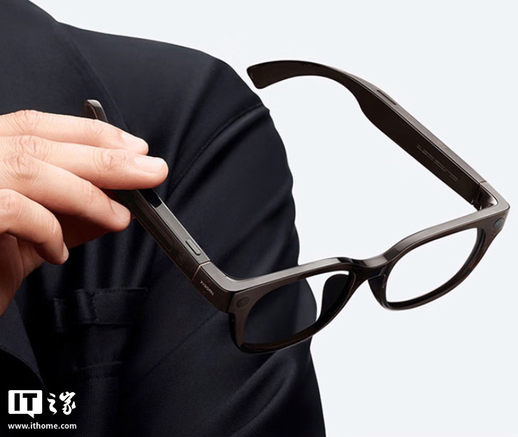 ▲ 小米 AI 眼镜
