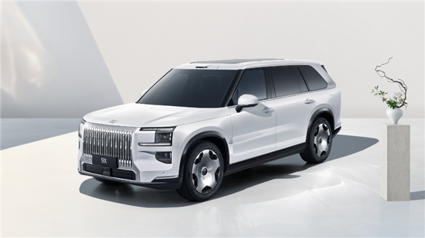 官宣！吉利汽车收购极氪