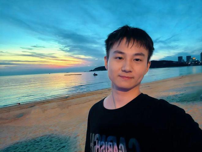 数据贵如金,生成慢如牛?这位00后为生成式AI性能优化开辟新路径|00后|蒸馏|孙鹏_新浪新闻