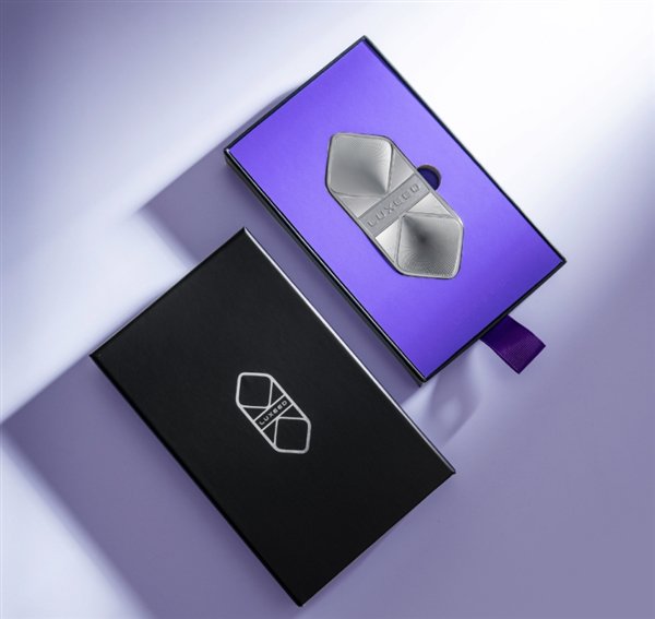 智界车标今日正式发布：R7、S7全体车主免费领取