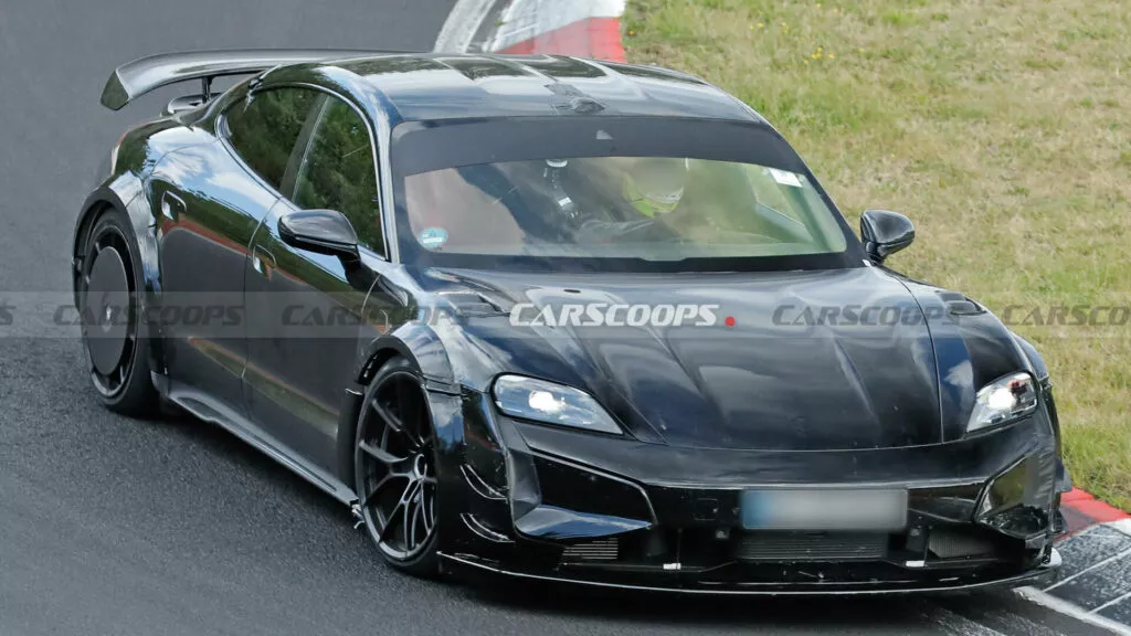 保时捷 Taycan 或将推极致赛道版车型，谍照曝光