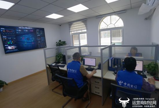 上海电信“为老服务一键通平台”已接入DeepSeek！养老难题一键求助