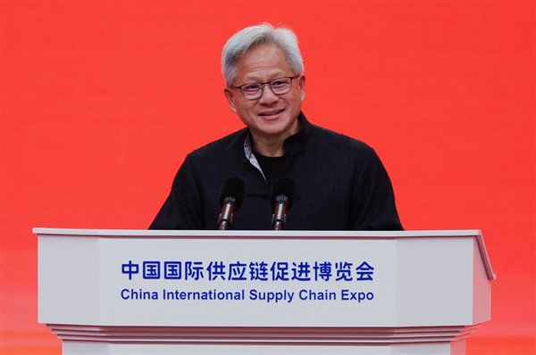 黄仁勋大赞中国AI模型：世界一流、是全球进步催化剂