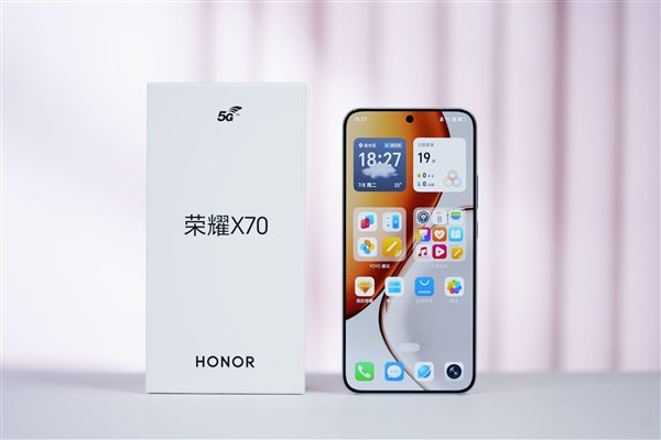 史上最大电池手机！荣耀X70图赏