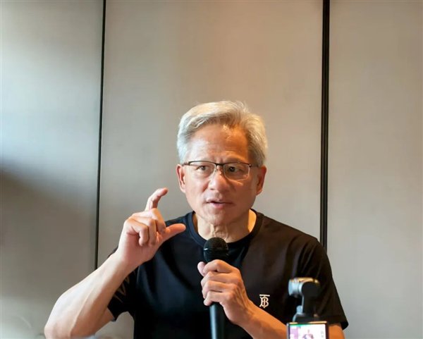 责任编辑：落木