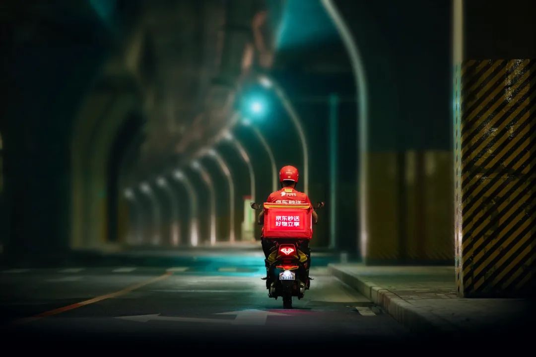 JD.com：“ Courier +全职外卖骑手”拥有一千多个亲