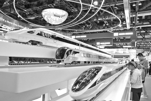 我国自主研发的先进机车车辆