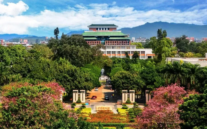 中国南方的科学技术协调奖学金政策，并承诺“