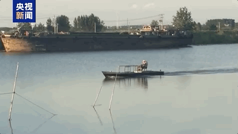 高手在民间，六旬农民大叔硬核“手搓”潜水艇