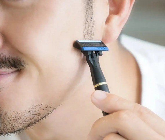 用了2年手动剃须刀后 我彻底放弃了电动款