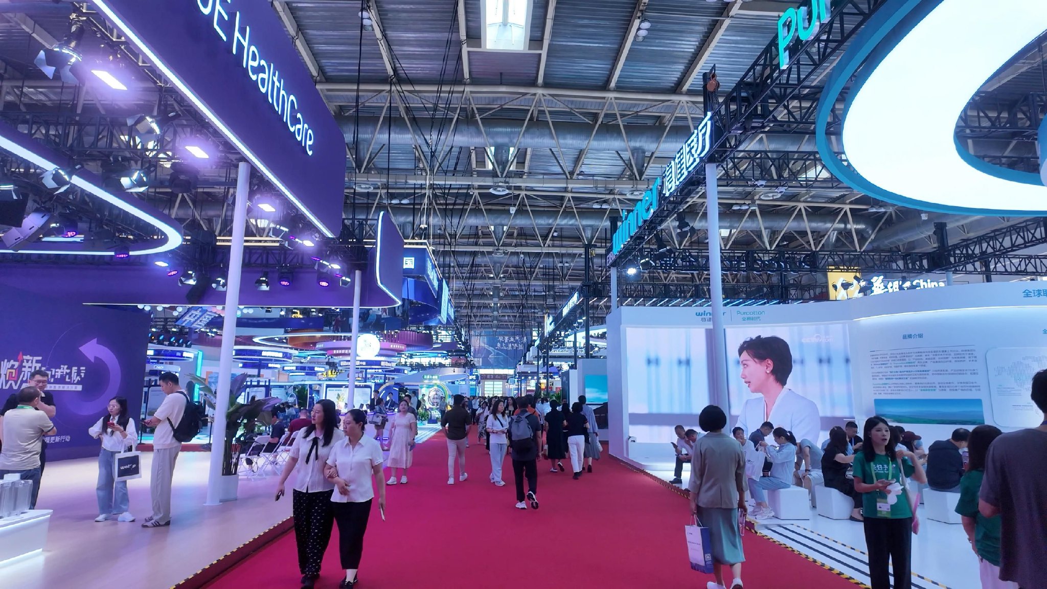 时代周报记者摄