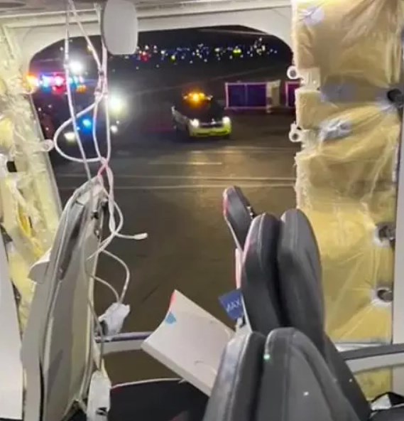 ▲ 2024 年阿拉斯加航空波音 737 MAX9 事故影像