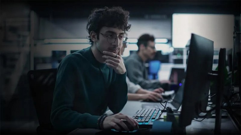 ▲在AI时代，企业在面向智能化转型的过程中可以通过锐龙8000G系列处理器实现对AI的提前投资。