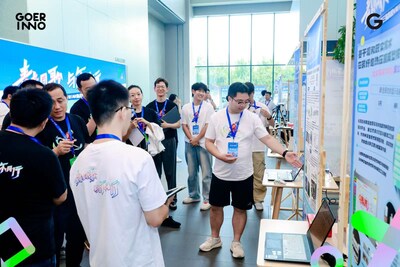 　　“歌尔杯”第三届高校VR/AR挑战赛决赛现场